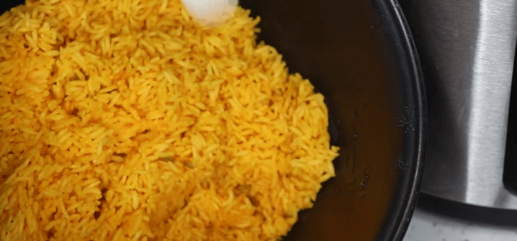 How to Make Spanish Yellow Rice in Rice Cooker
